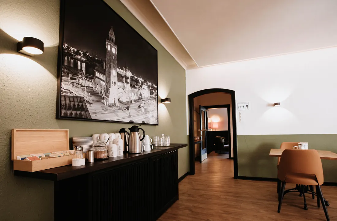 24/7 MiniMarkt mit Kaffeespezialitäten im Arcade Hostel Hamburg